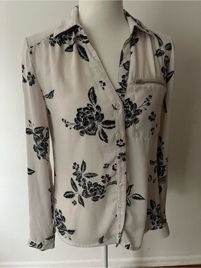 Candies Women’s Classic Floral Button-Down Blouse Pink w/Black Floral Print, XS